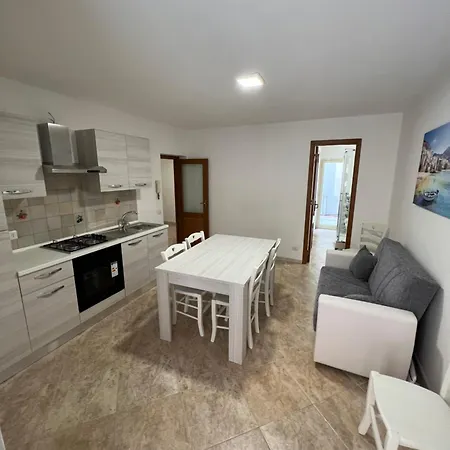 Apartament John's House *