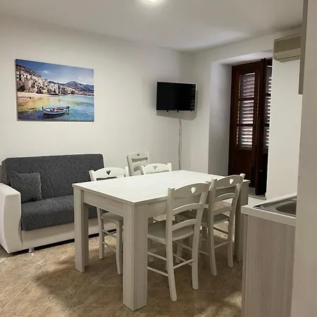 Apartament John's House Cefalù